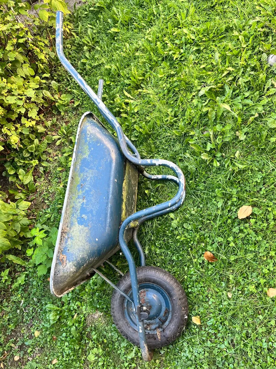 domestic wheelbarrow - Image 3