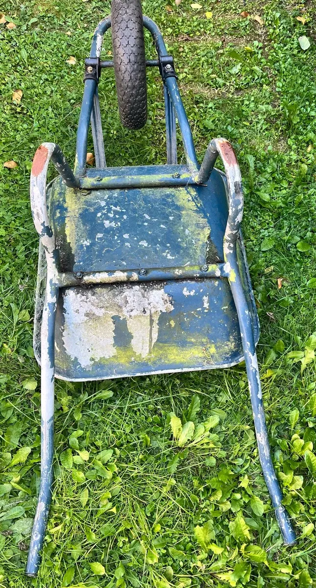 domestic wheelbarrow - Image 4