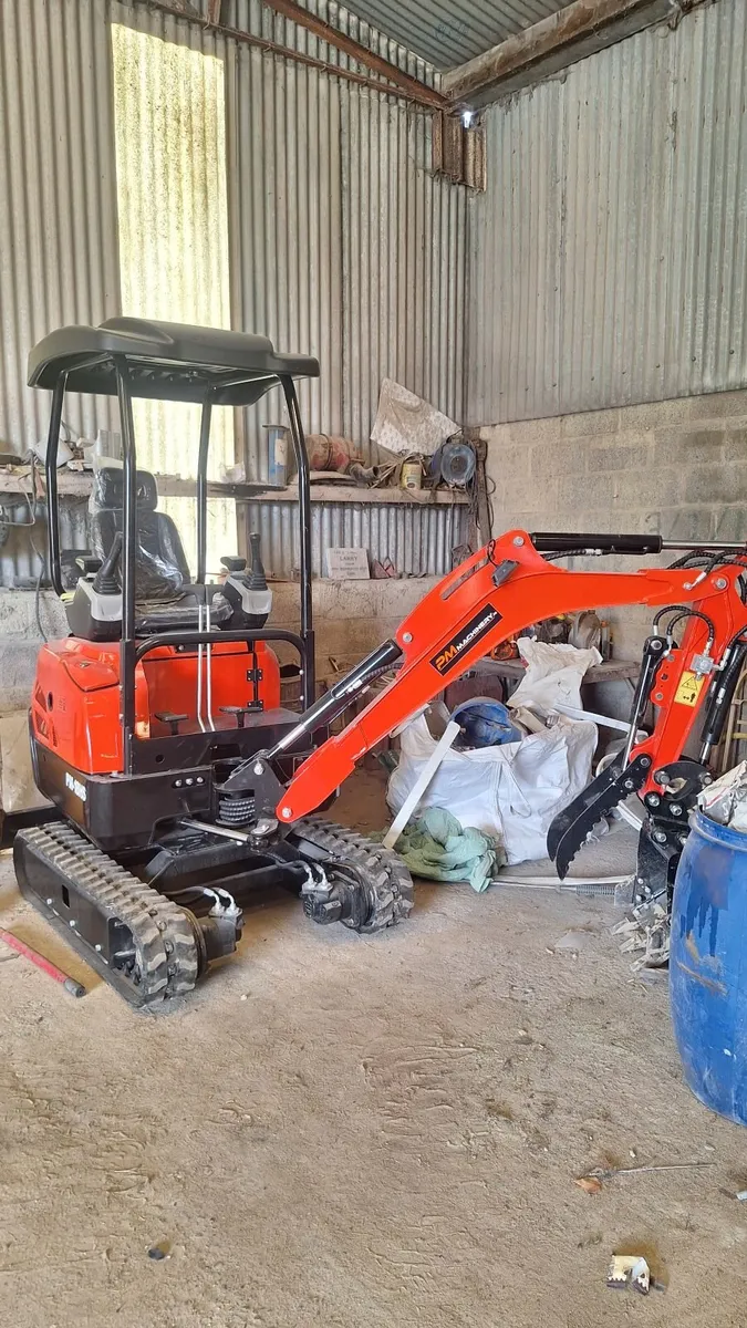 Mini digger 1.8 ton tpm - Image 1