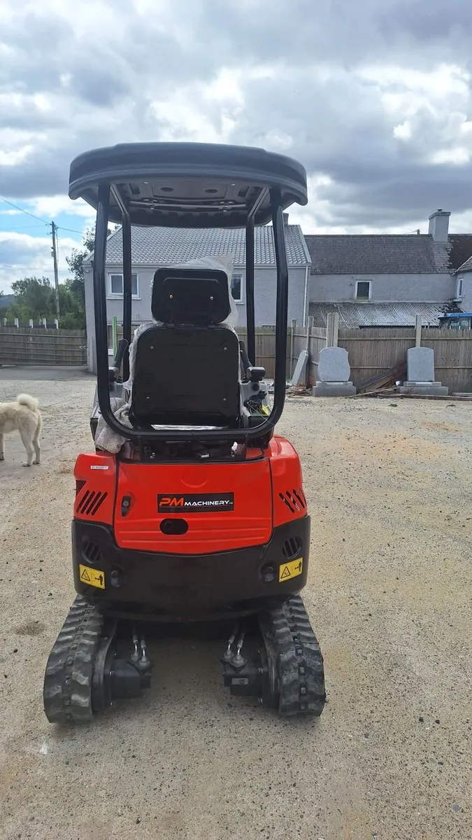 Mini digger 1.8 ton tpm - Image 4