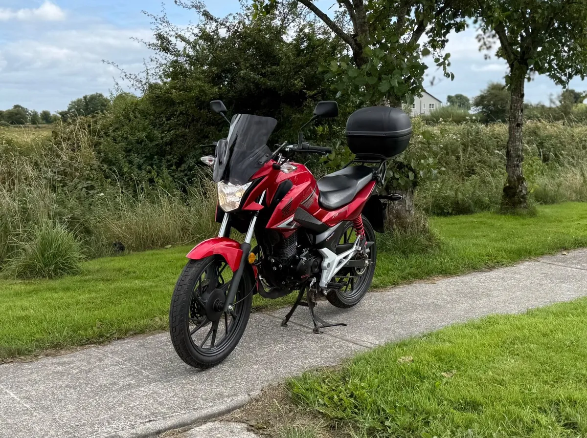 Honda cb125f 1000km Low genuine mileage 🌟🌟 - Image 4