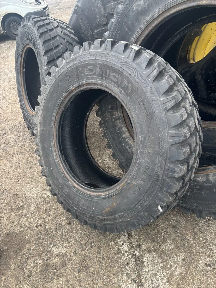 Tractor Tyres/ suitable golf course - Image 2