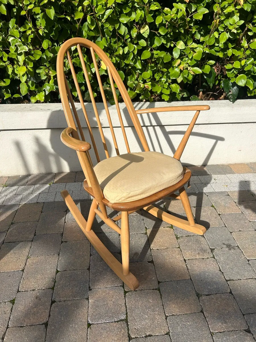 Ercol blonde rocker chair mid century retro - Image 3