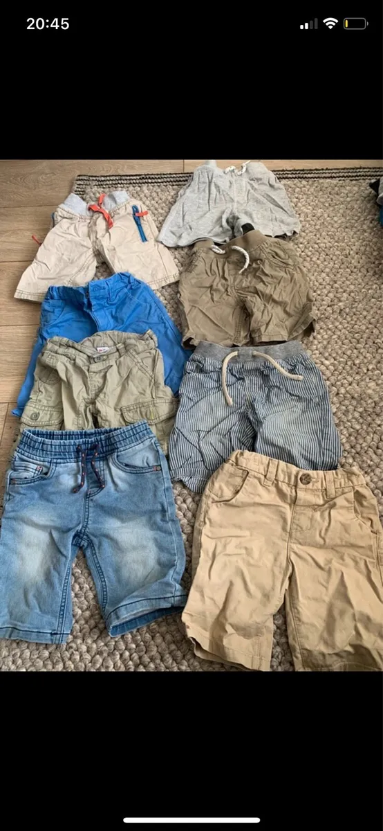 Boys shorts age 2-3 years - Image 1