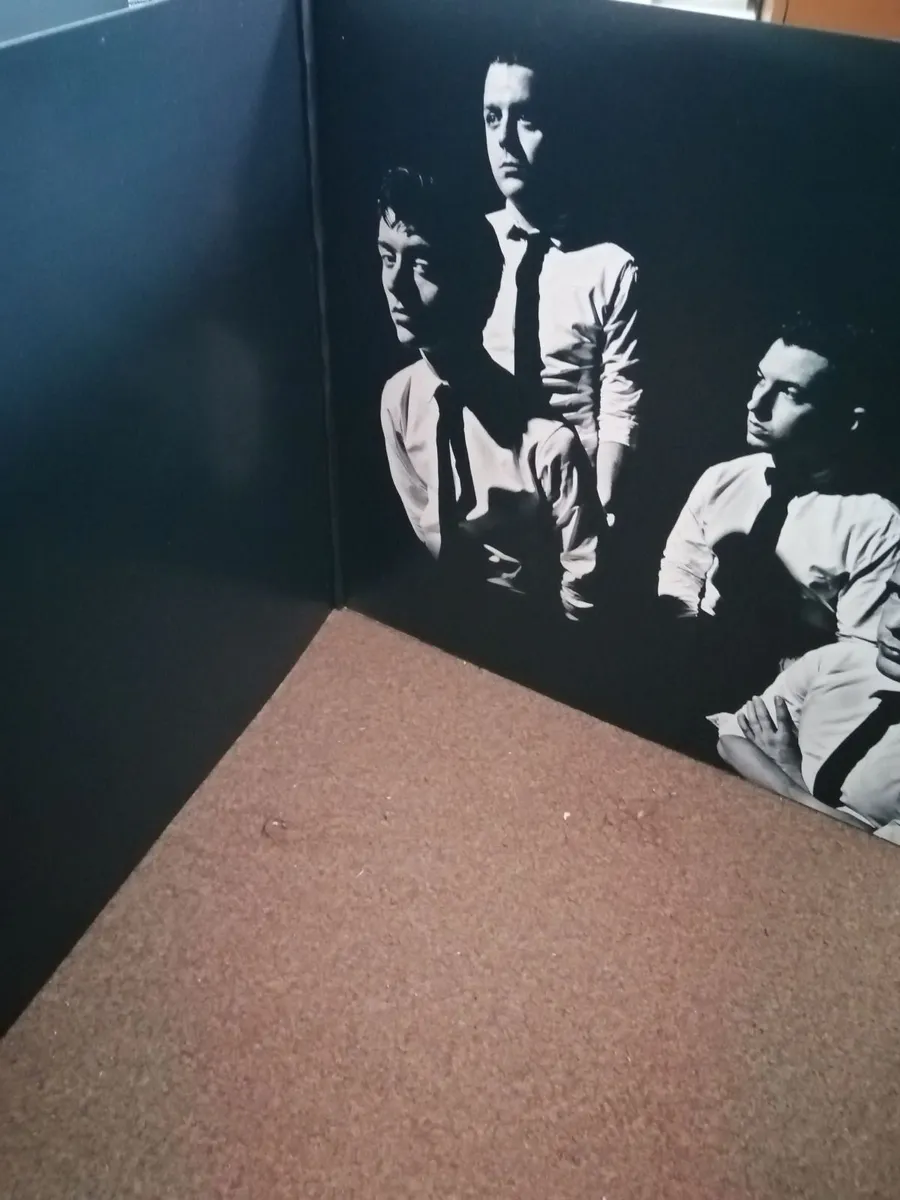 Artic monkeys vinyl - Image 3