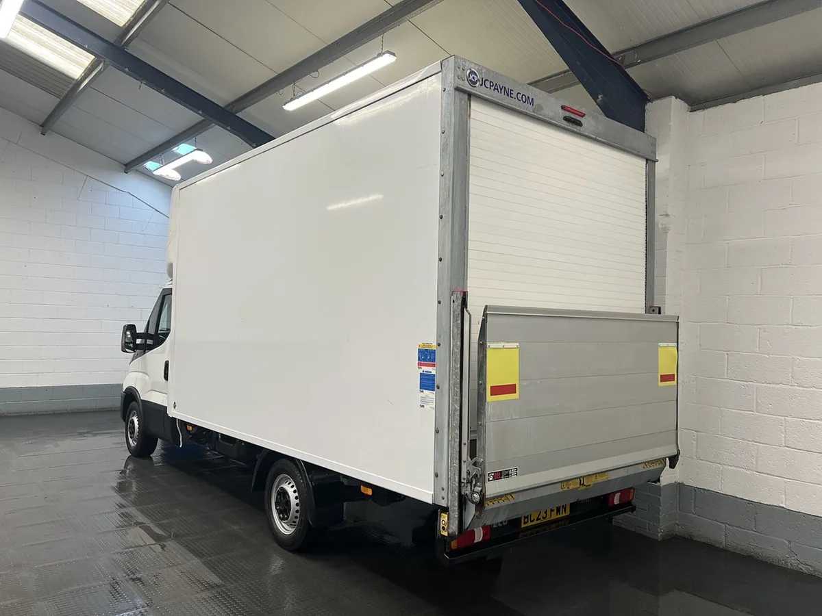 2023 Iveco Daily Luton Box Van - Image 4