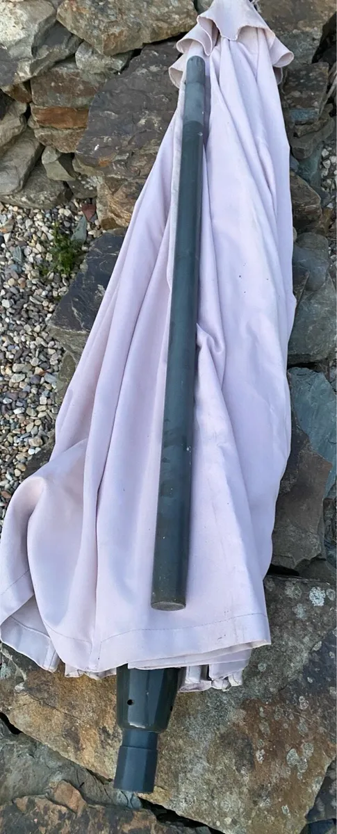 Canopy / Umbrella (wind up) for garden