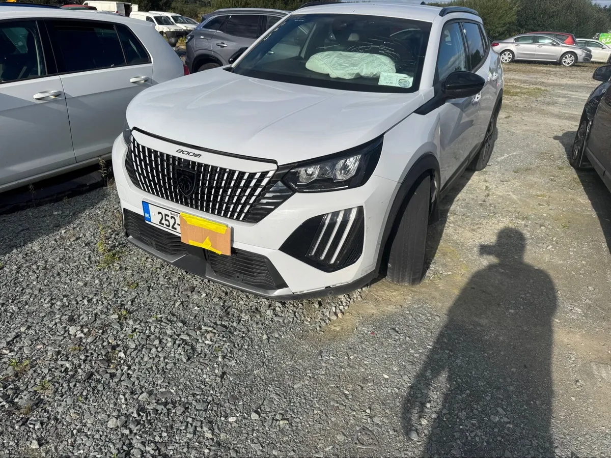 252 Peugeot 2008 Automatic Hybrid - Image 1
