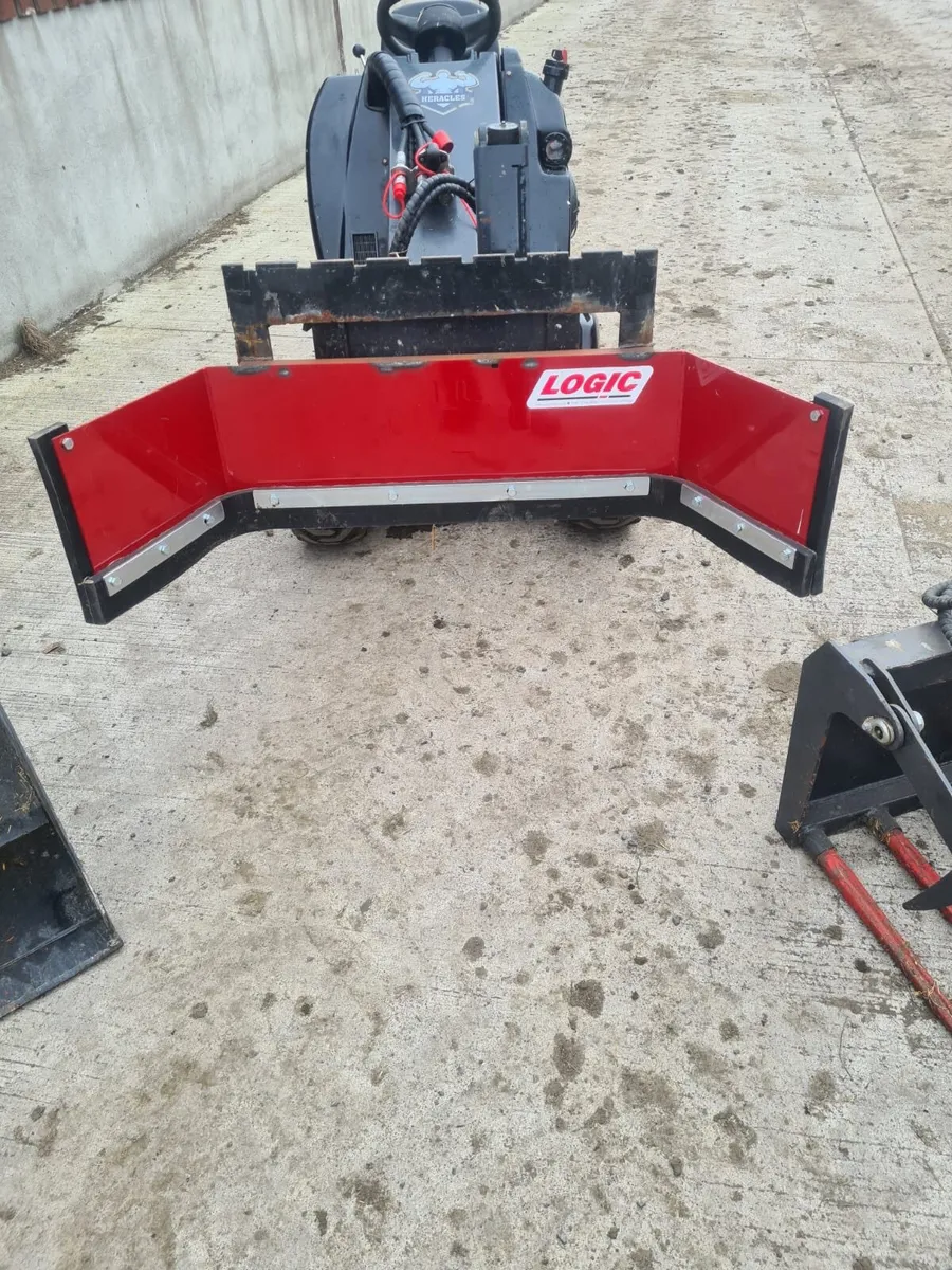 Loader - Image 2