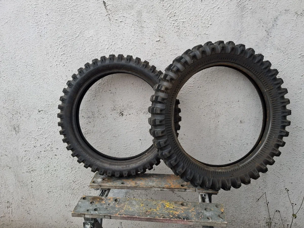 Free to a good home.   Rims, forks, plastics - Image 3