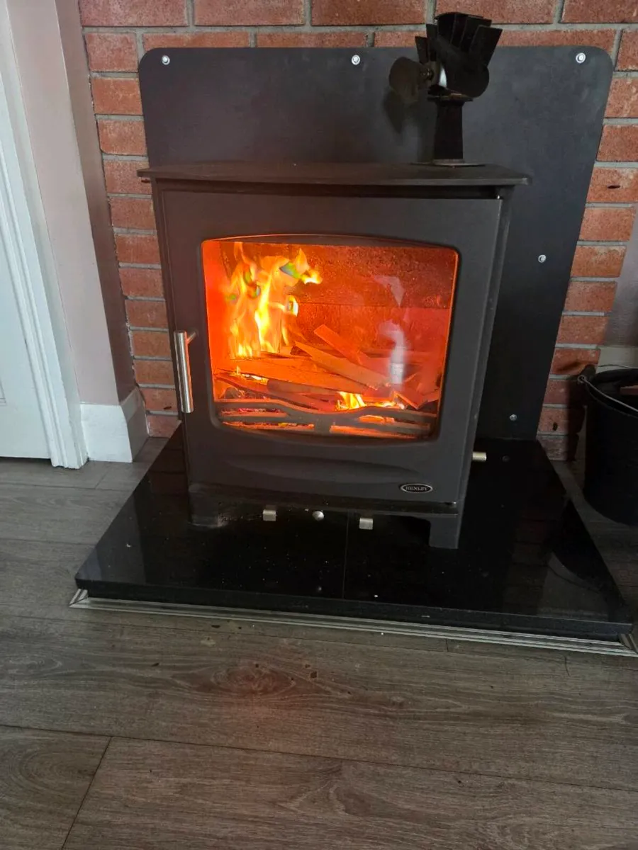 Stove - Image 1