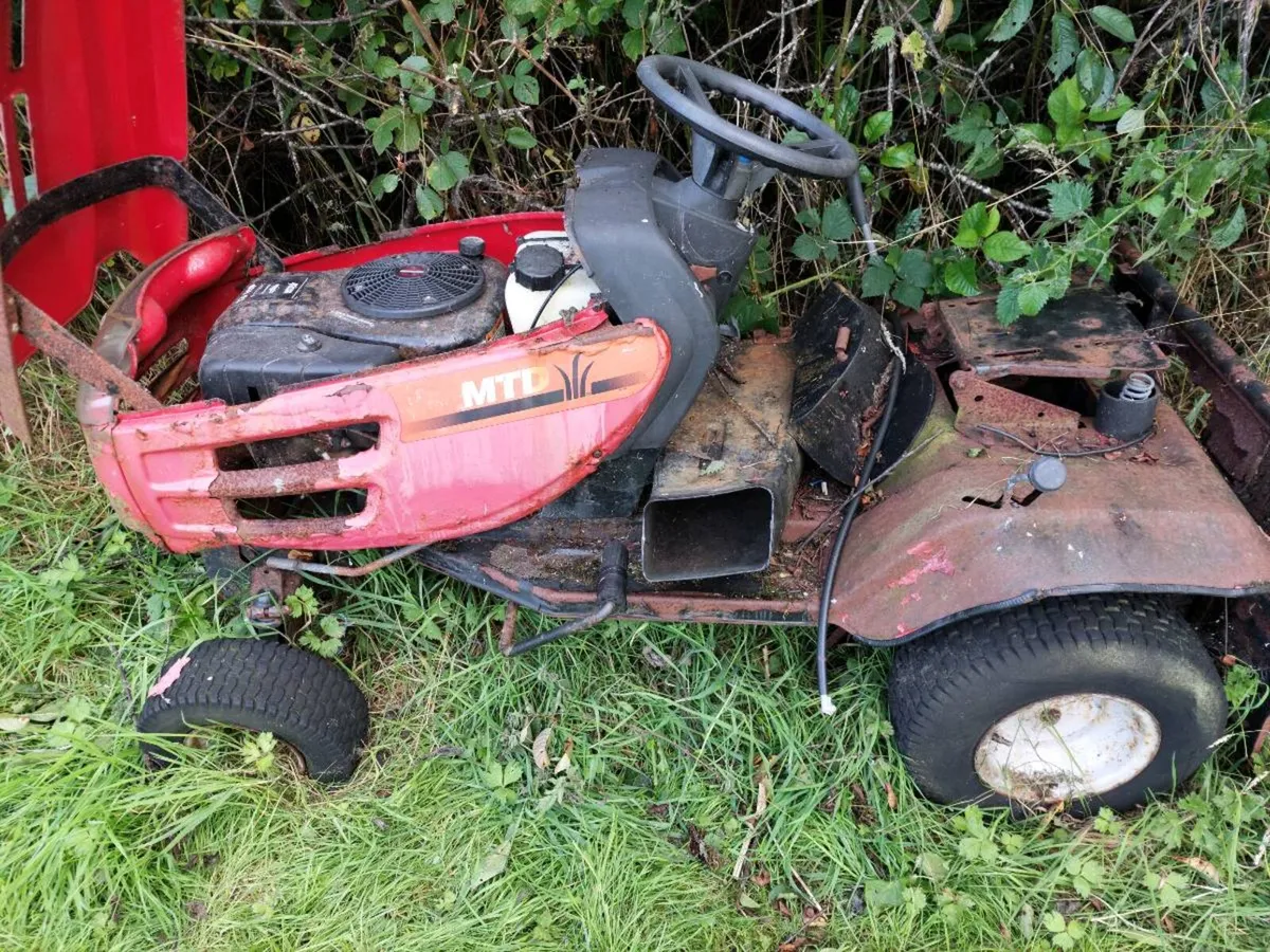 ride on lawnmower for parts - Image 2