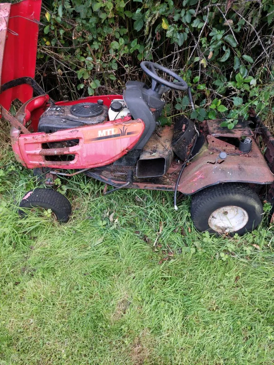 ride on lawnmower for parts - Image 3