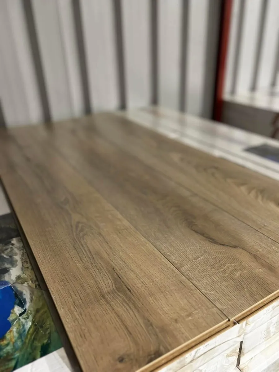 Laminate flooring brand new
