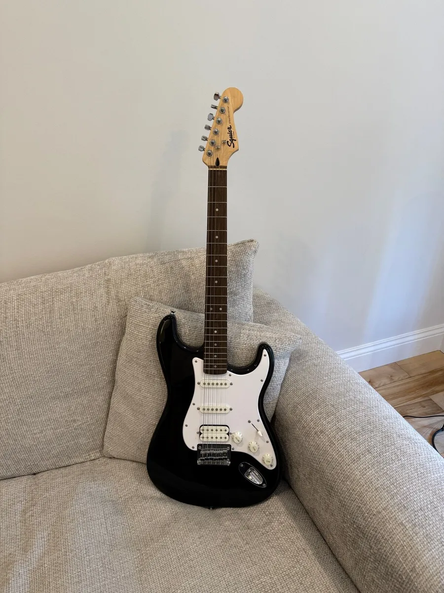 Squier Stratocaster - Image 1