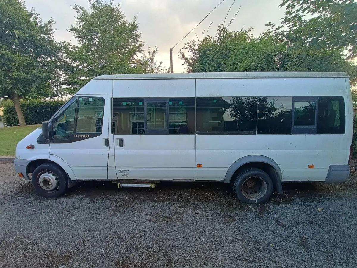 16 seater bus (parts & repair) + 20 quick rls seat - Image 1