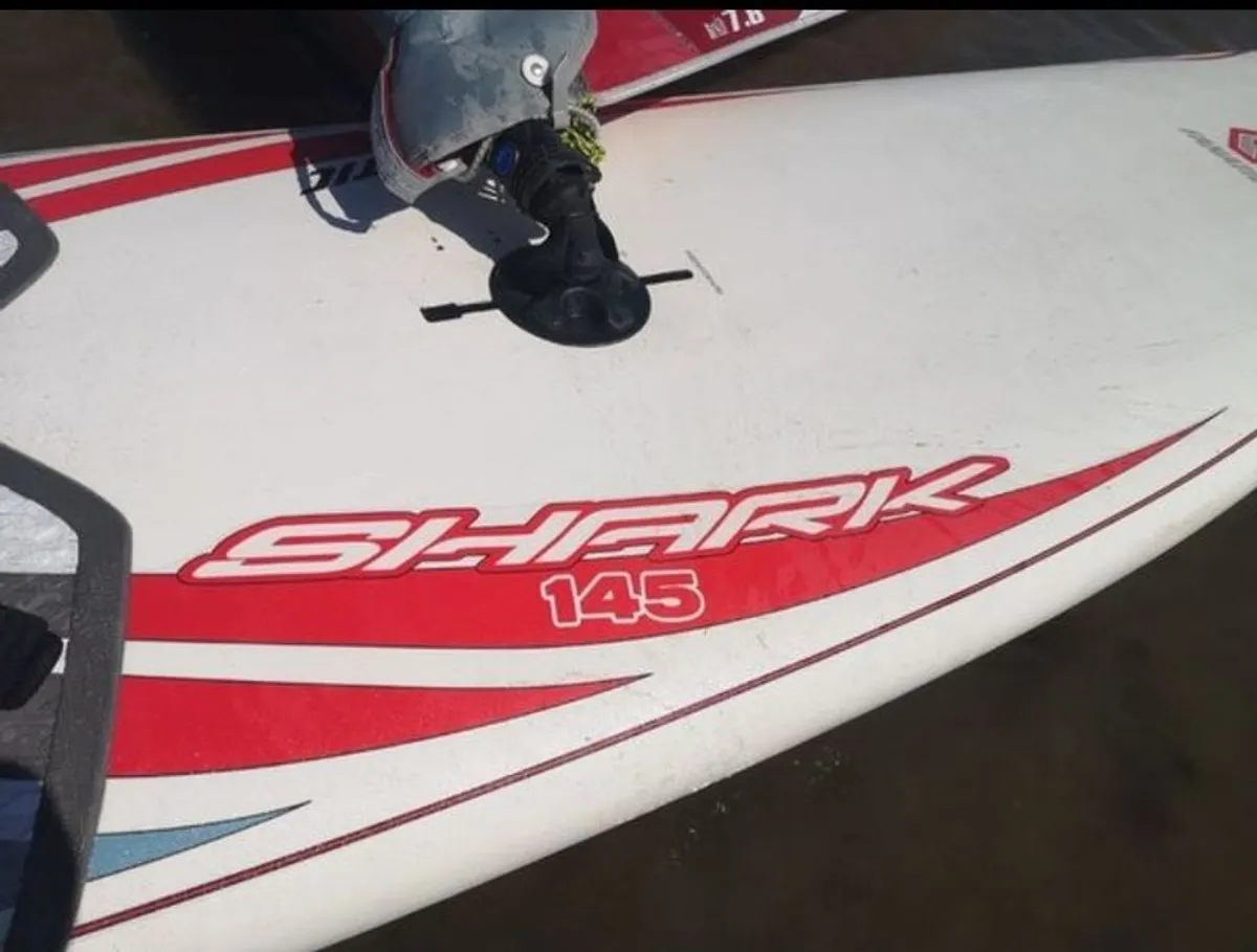 windsurfing kit fanatic shark 145 for beginners - Image 4