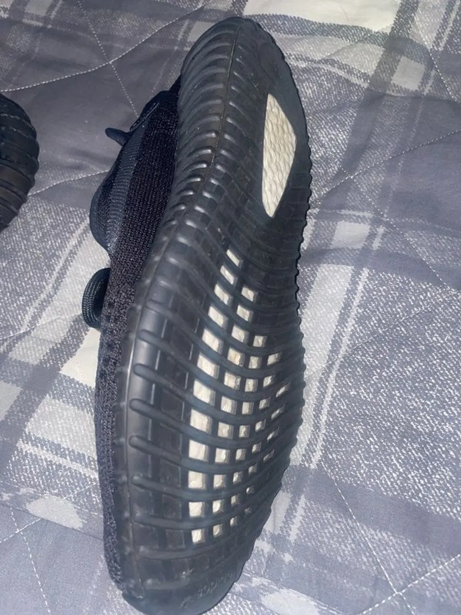 Black Authentic Yeezys - Image 3