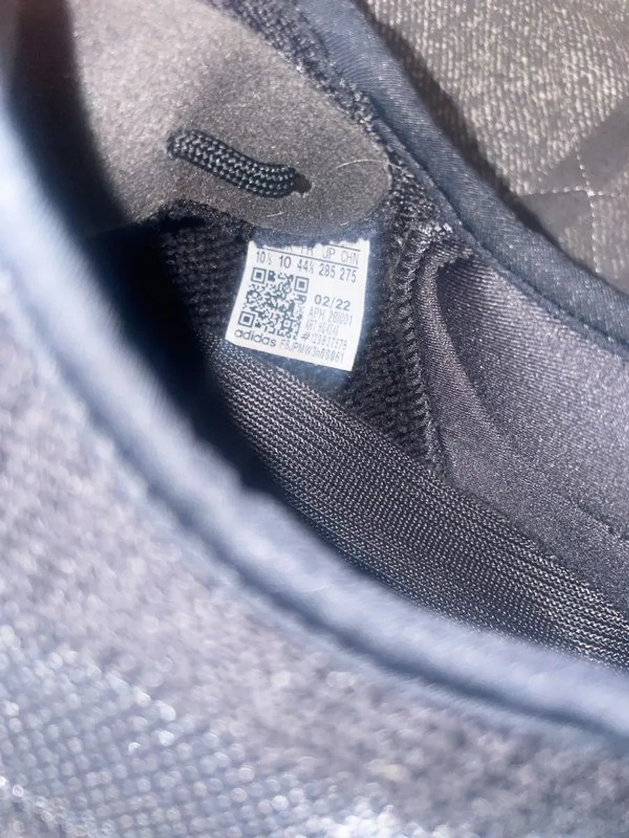 Black Authentic Yeezys - Image 4