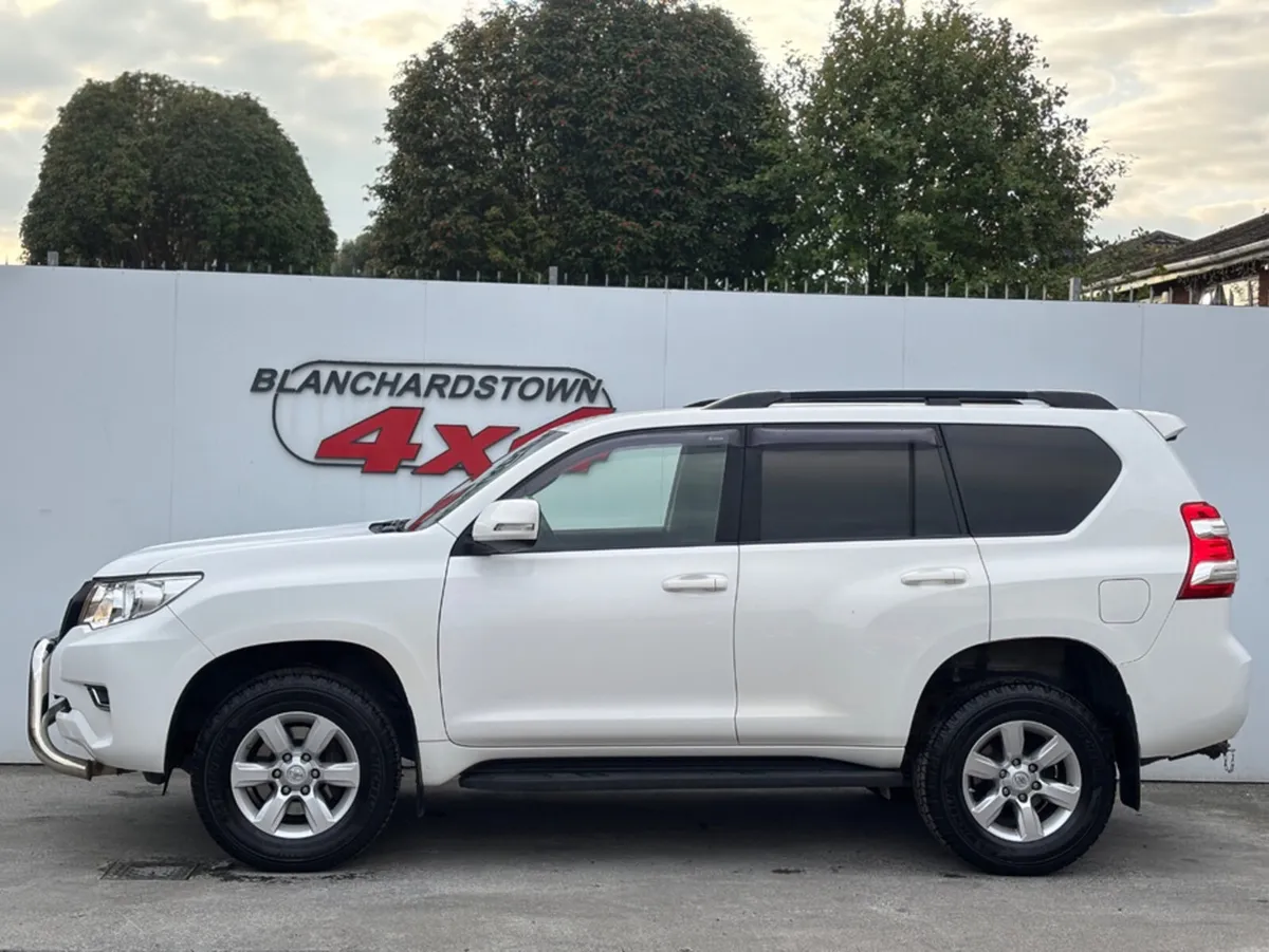 Toyota Land Cruiser LWB 2 SEAT COMMERCIAL - Image 2