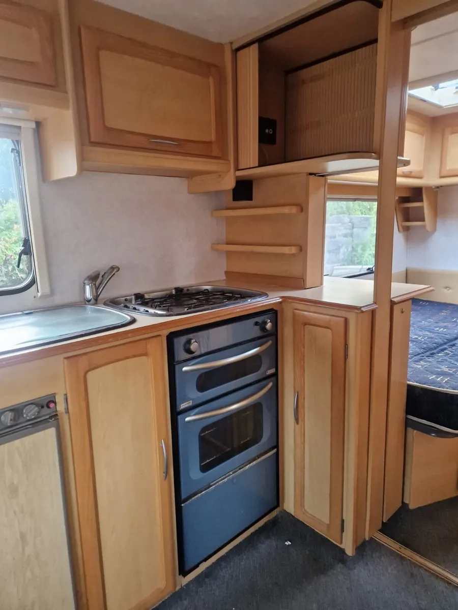 Elddis fixed bed caravan - Image 3