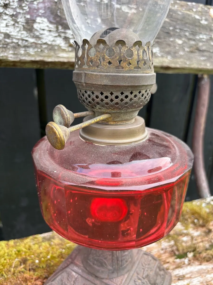 Victorian ruby glass oil lamp - Image 2