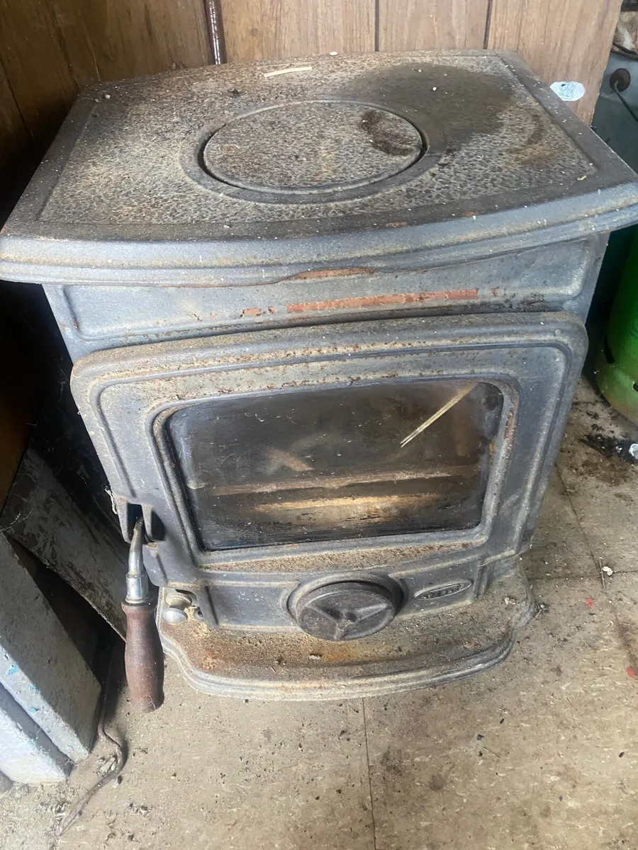 Oisin stove