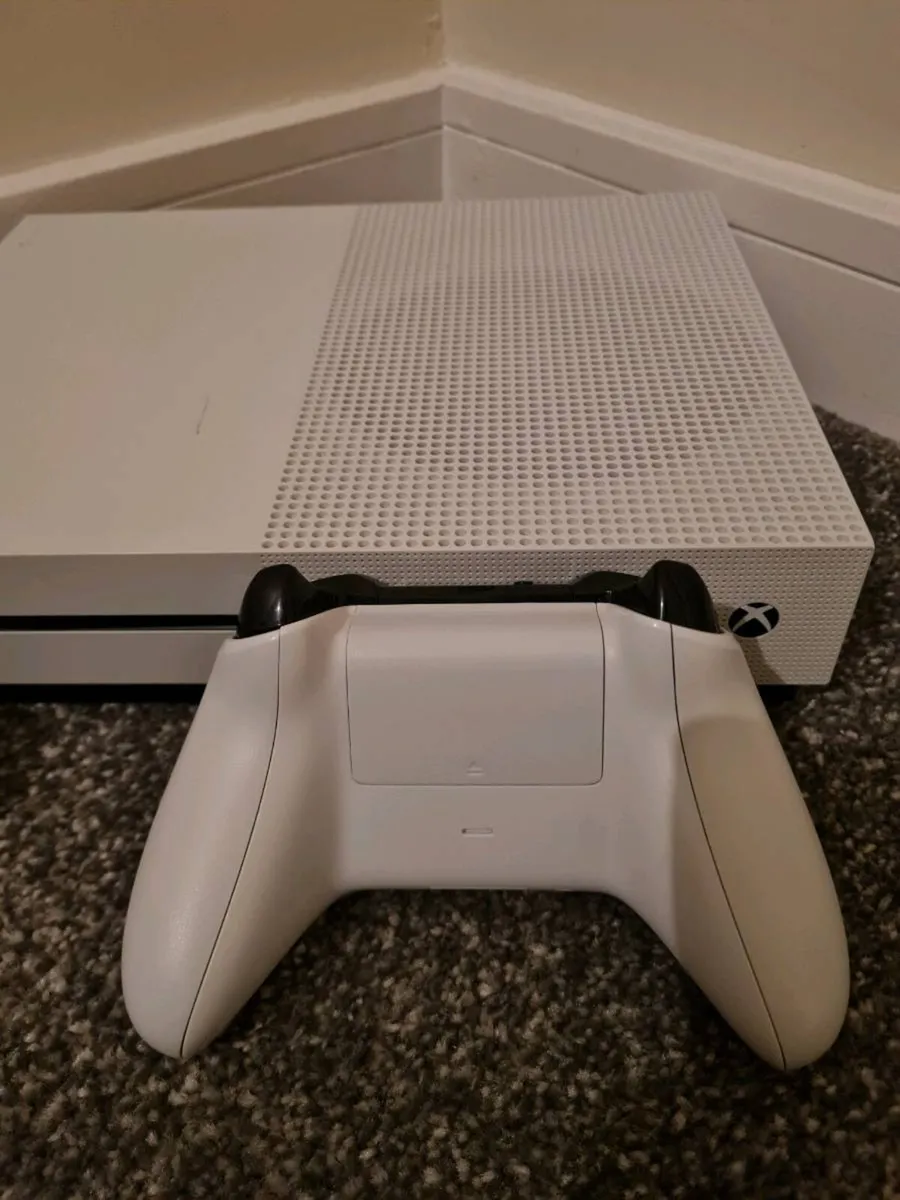 Xbox One S 500GB - Image 4