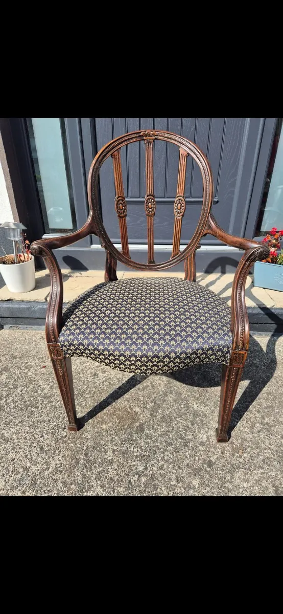 Antique chair - Image 1