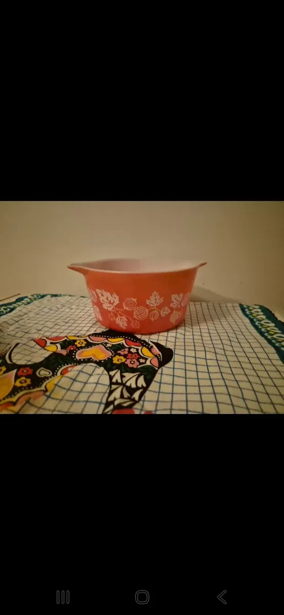 Rare pyrex dishes - Image 2