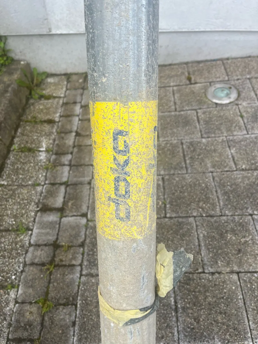 3 doka acros for sale - Image 2
