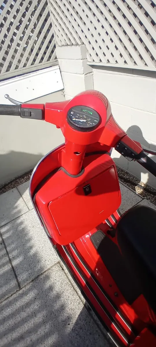 1986 Vespa PX 125 E - Image 1