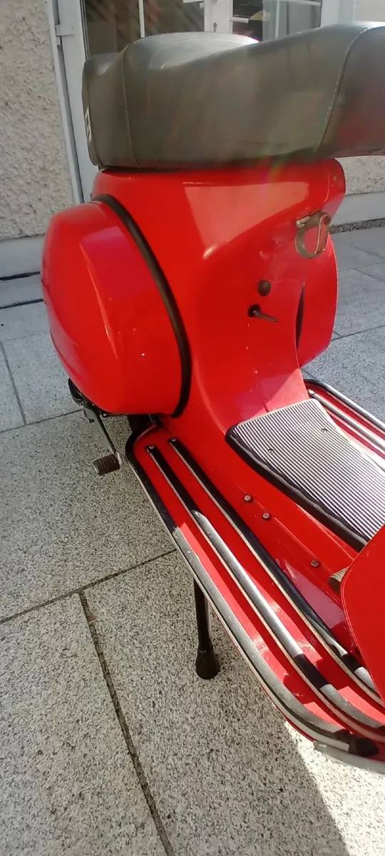 1986 Vespa PX 125 E - Image 4