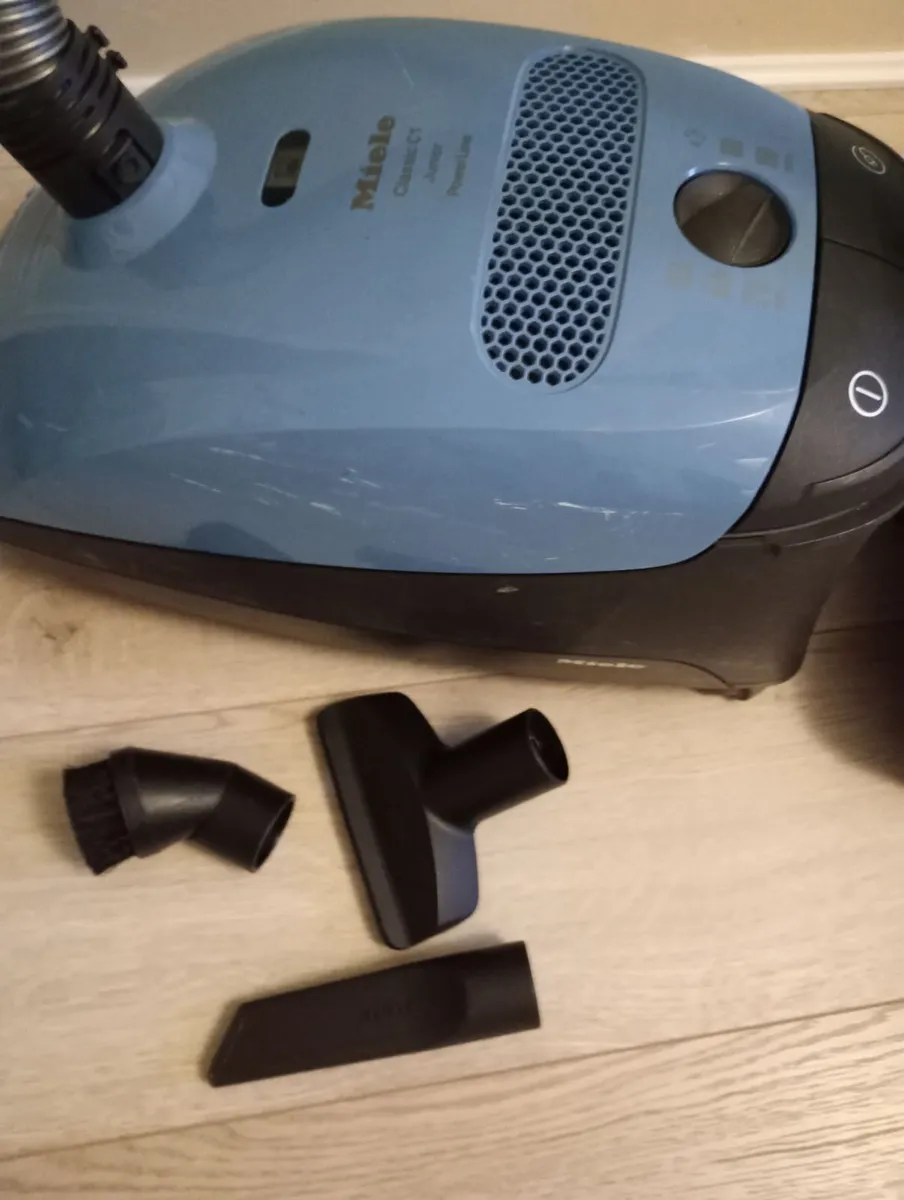 Miele vacuum cleaner - Image 2