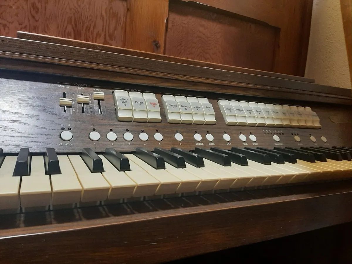 Piano - Image 1