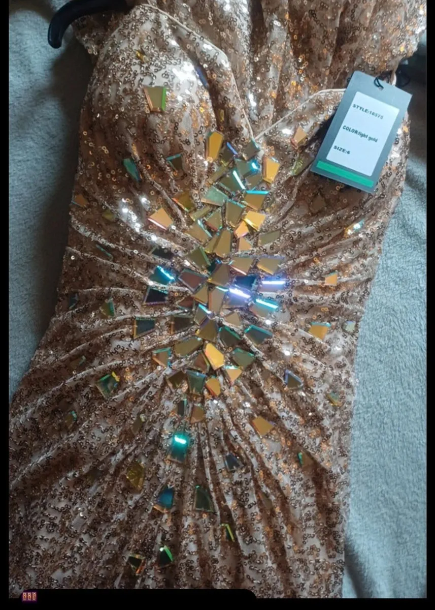 La Femme Sweetheart Sequins Gown - Image 3