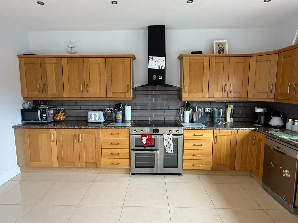 Large Oak Kitchen - Image 3