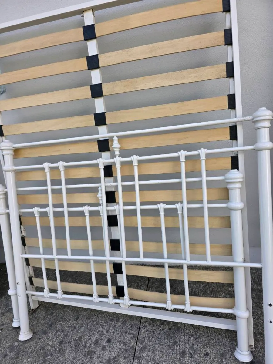 Bed frames to go - Image 2