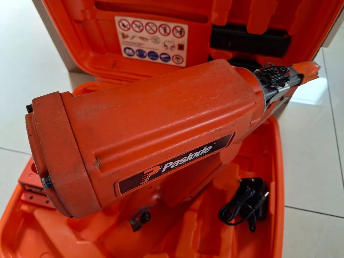 Paslode im350 1st Fix Nail Gun"Fully Serviced" - Image 3