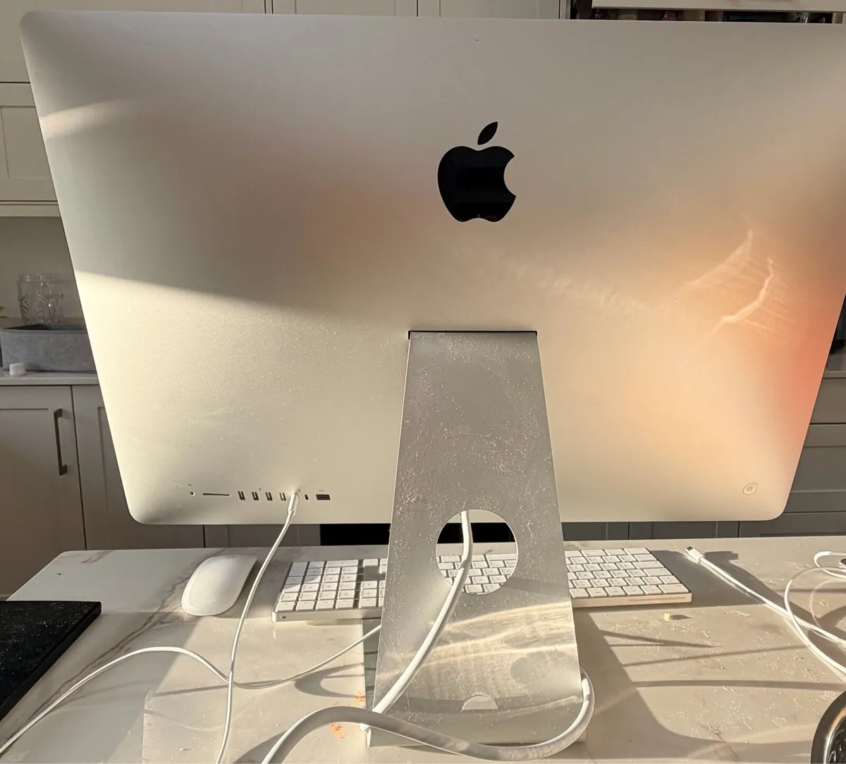 Apple iMac 27” Retina 5K 2020 | 16GB RAM | 512GB S - Image 2