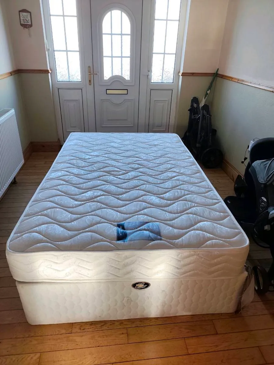 Small Double Bed 4FT Need gone ASAP - Image 1