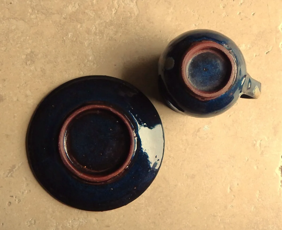 10 PieceStoneware Pottery Tea/Coffee Set - Image 3