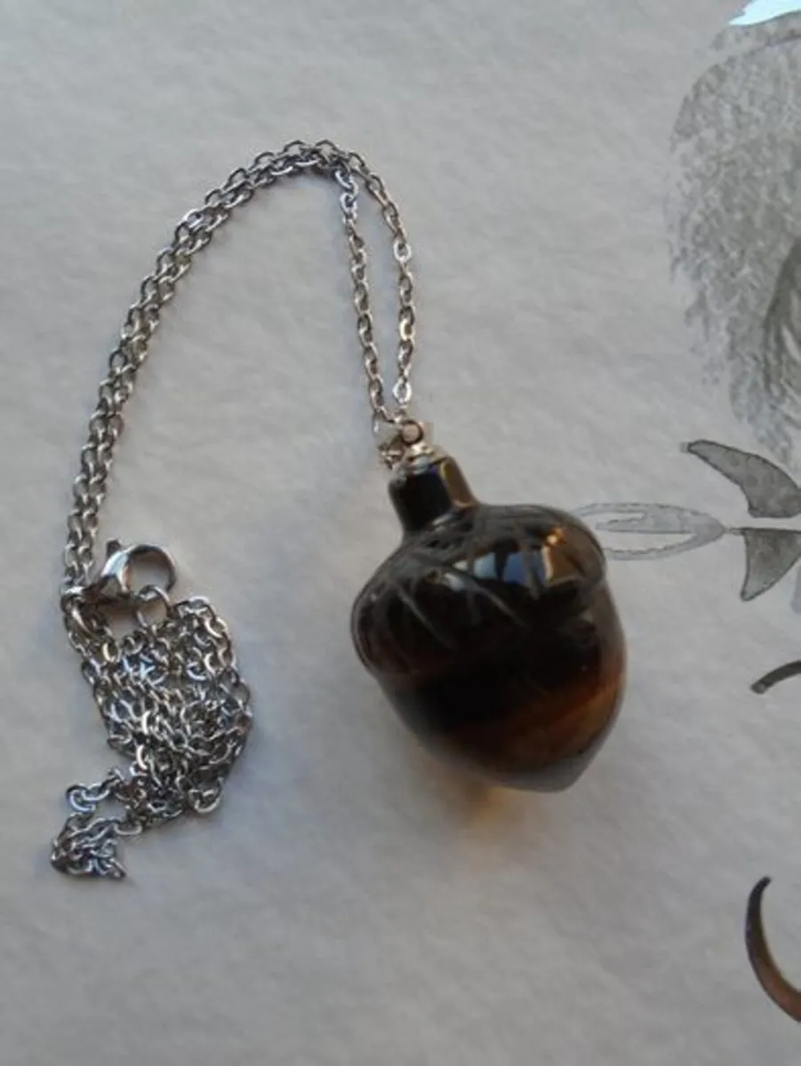Acorn necklace, Jewellery, Tiger's eye pendant, - Image 1