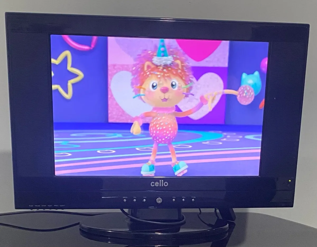 TV/CD 19” - Image 1