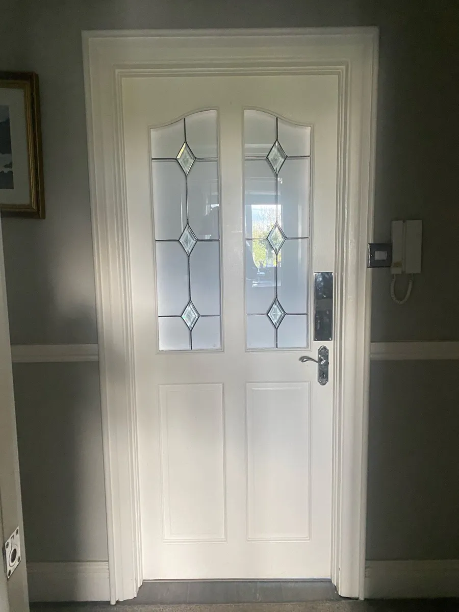 2 doors 80 x 32 one glass - Image 1