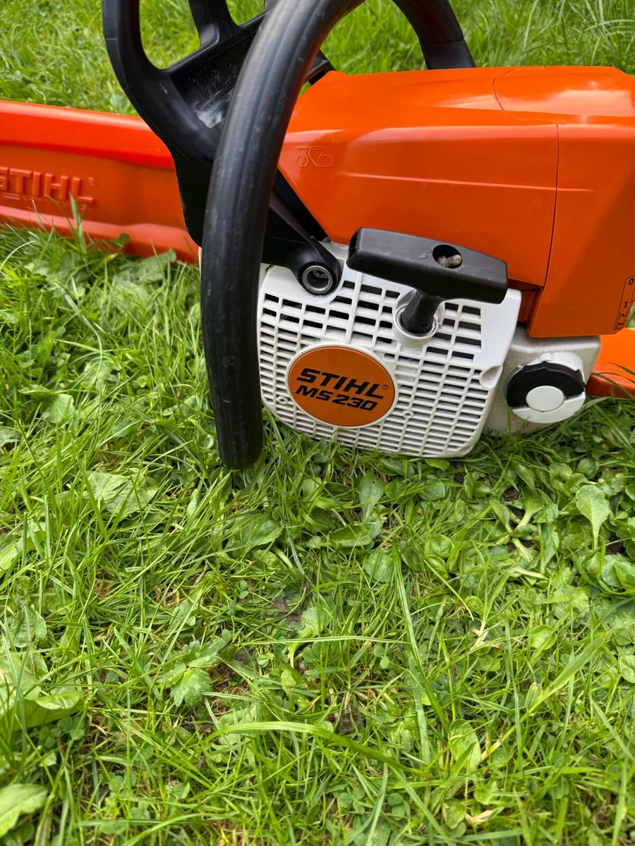 Stihl MS 230 chainsaw - Image 2