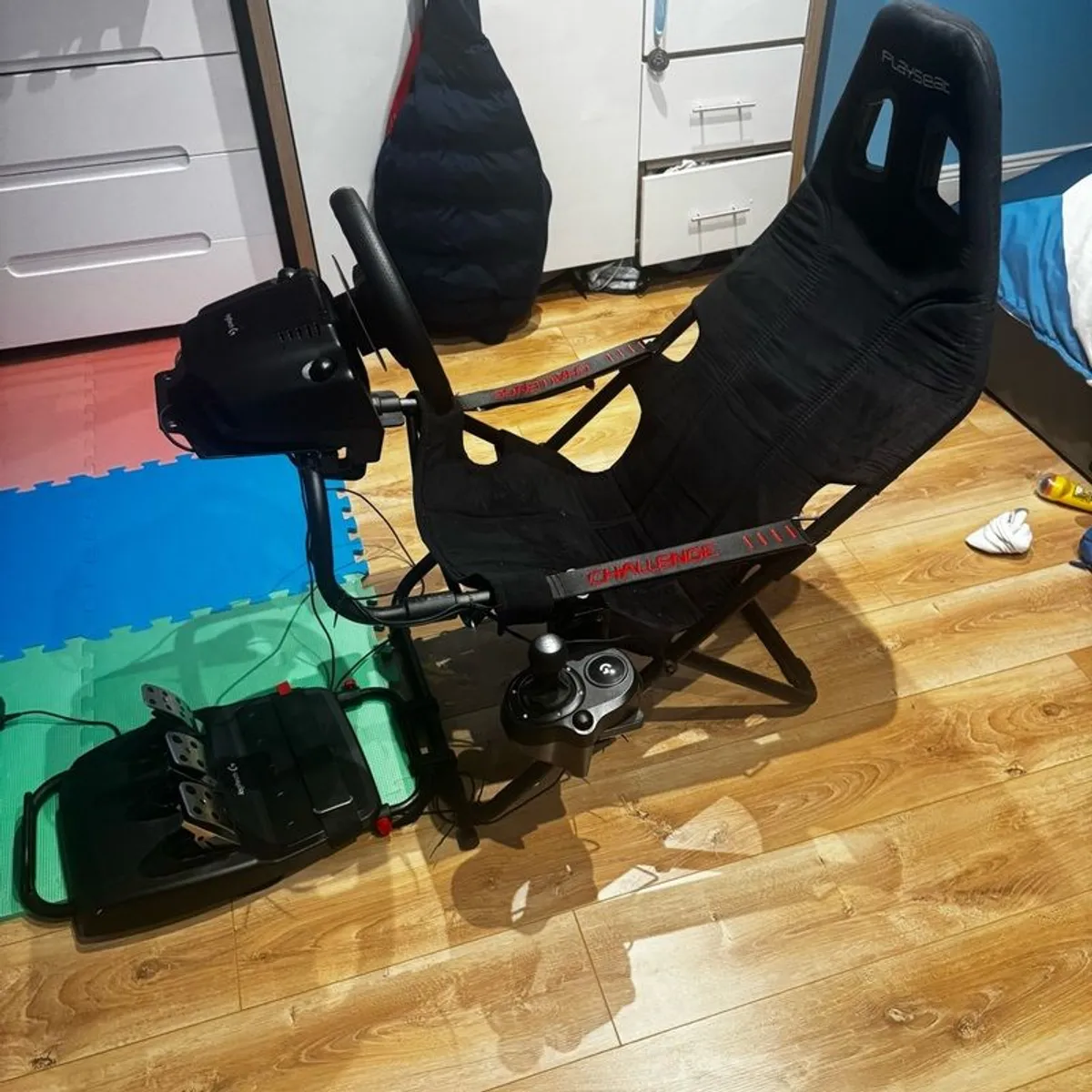 Playseat Challenge and Logitech G920 with Shifter - Image 1
