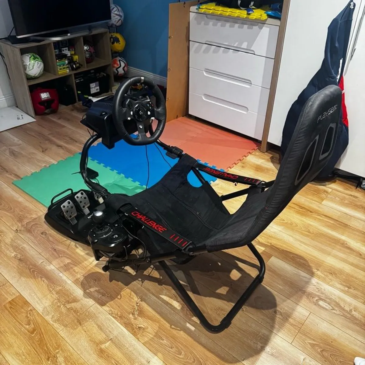 Playseat Challenge and Logitech G920 with Shifter - Image 2