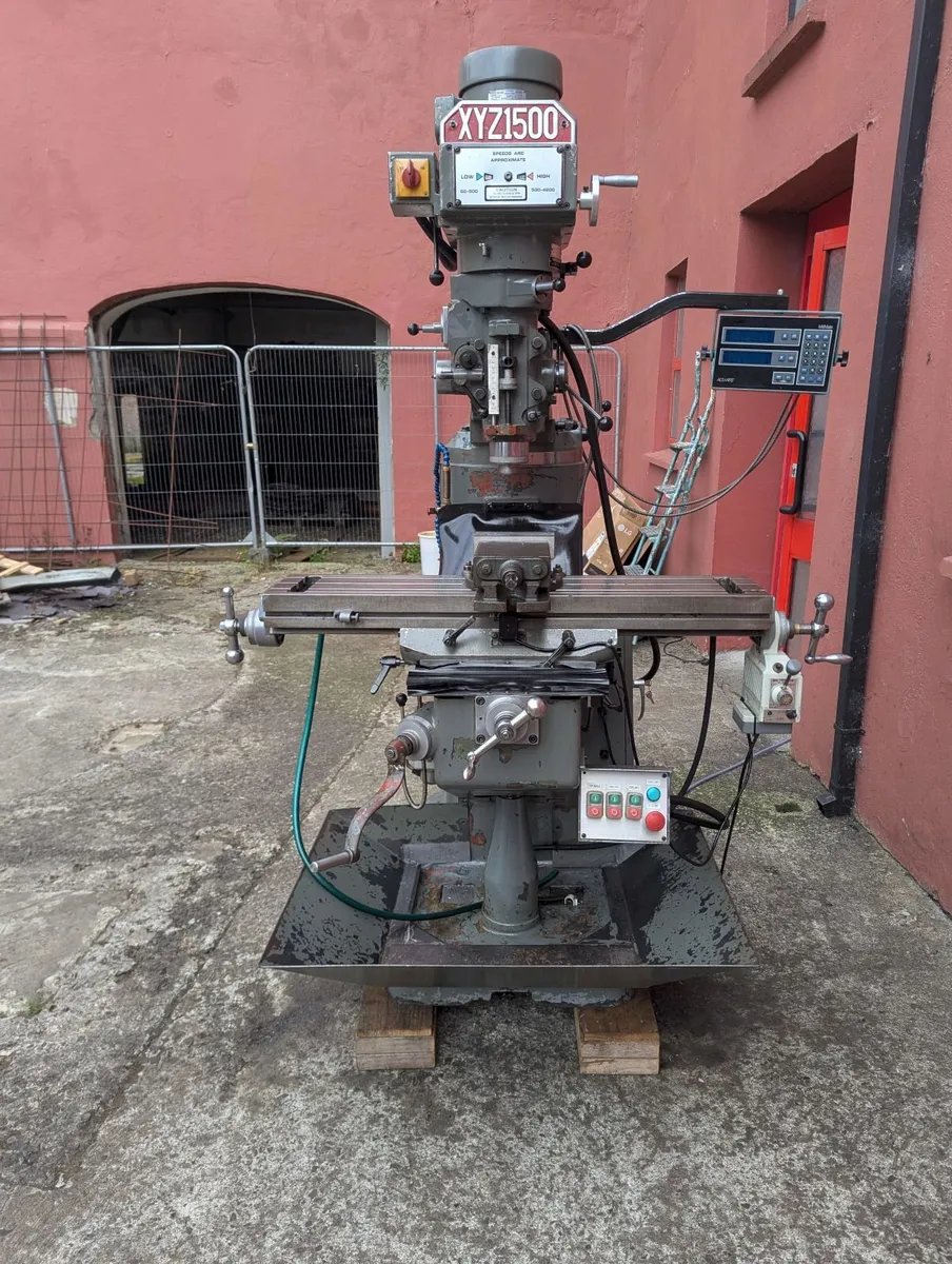milling machine - Image 2