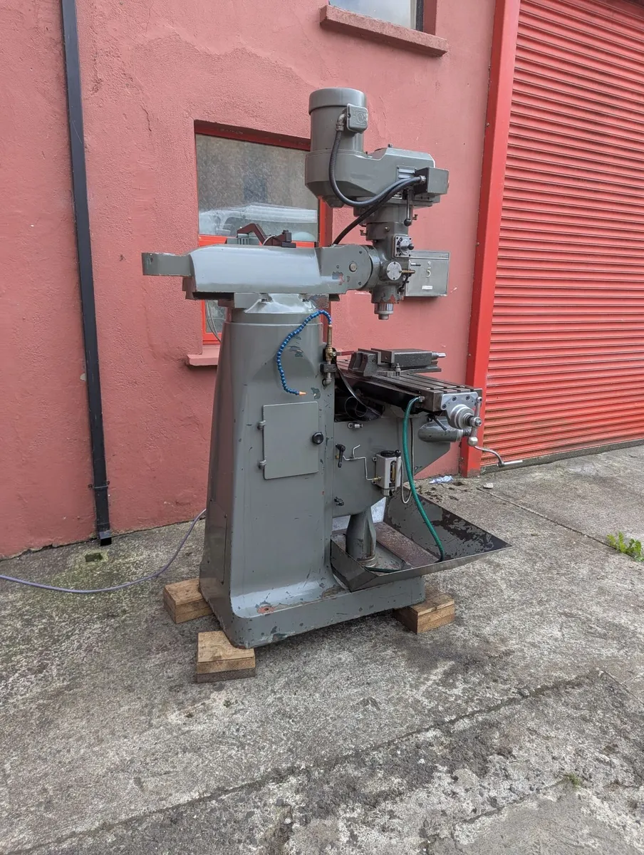 milling machine - Image 3